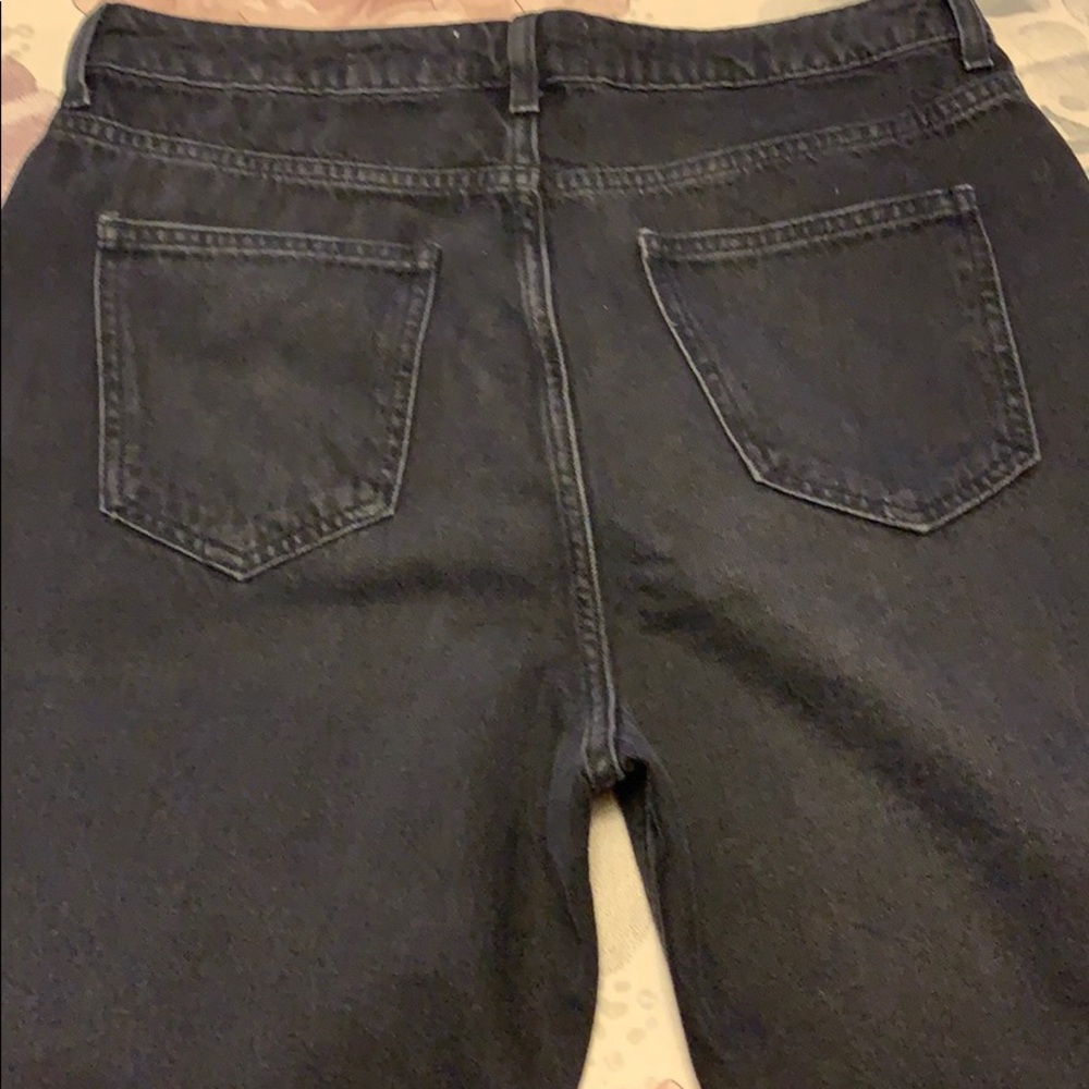 Distressed Jeans - Picture 5 of 5